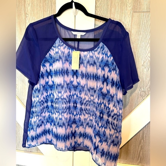 American Eagle Outfitters Tops - B3.40 NWT American Eagle Tie dye sheer blouse w/sheer blue high-low back